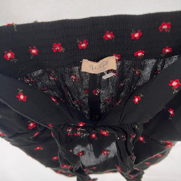 Brandy Melville top - Picture 4 of 4